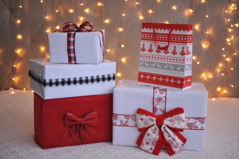 Top 10 Bucket List Gift Ideas 2022 Clocr