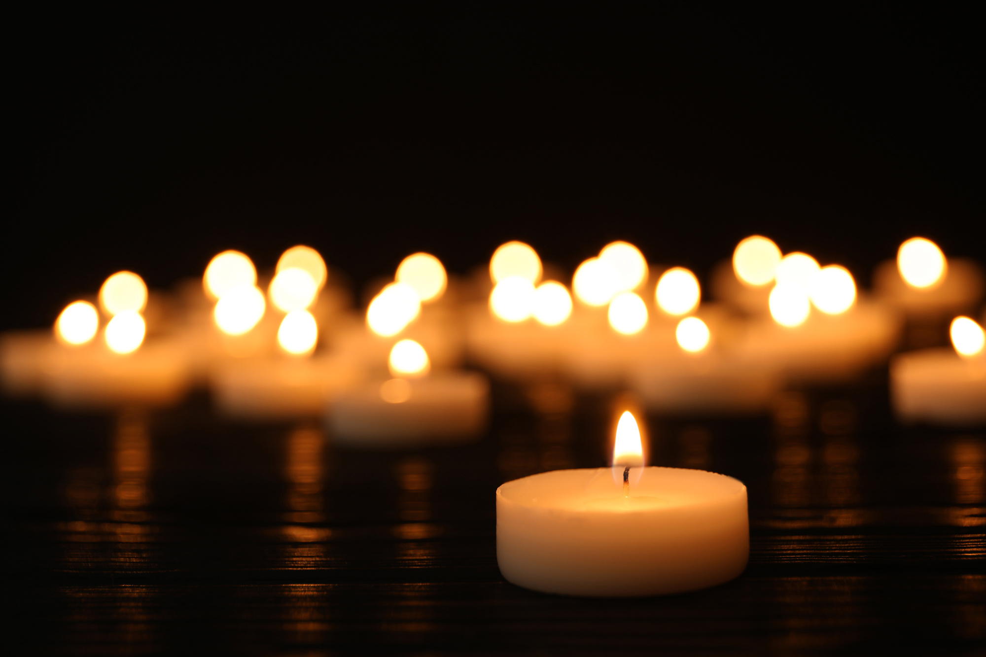 How to Organize a Candlelight Vigil?